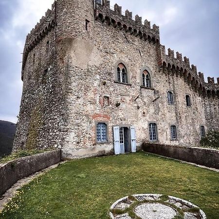 Castello Malaspina Di Fosdinovo Hotel Bagian luar foto