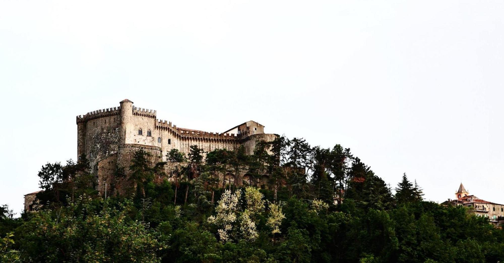 Castello Malaspina Di Fosdinovo Hotel Bagian luar foto